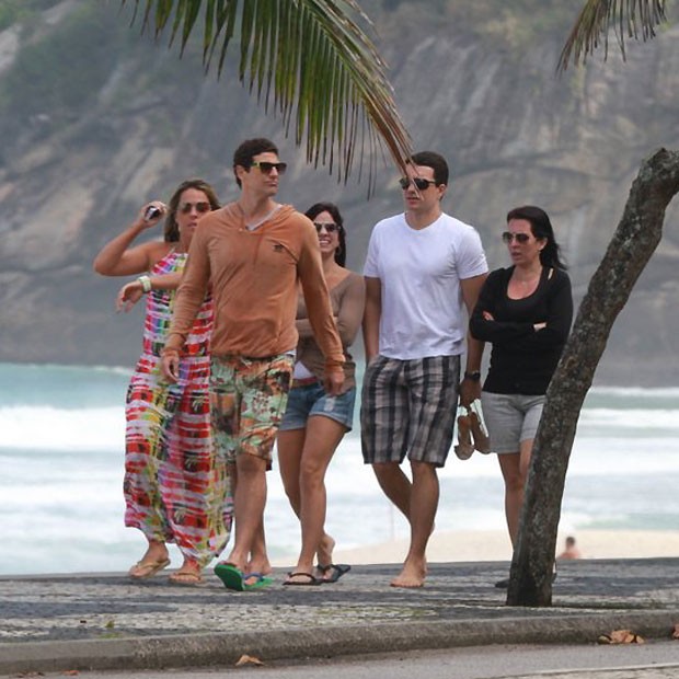 Giane (Foto: Andre Freitas e Delson Silva/Agnews)