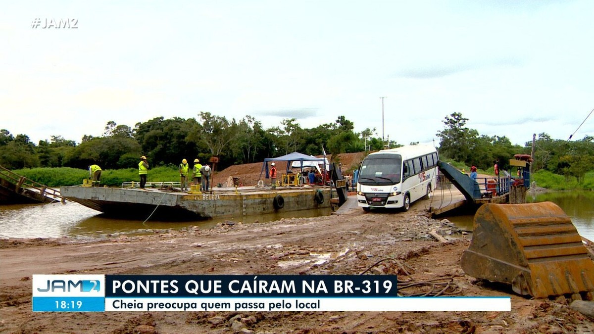 Trecho improvisado onde ponte caiu na BR 319 é afetado pela cheia de