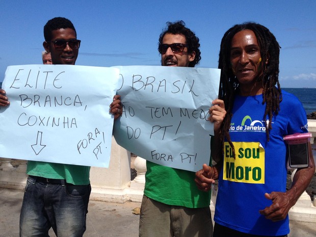 Protesto contra o governo federal em Salvador (Foto: Cassia Bandeira/G1)