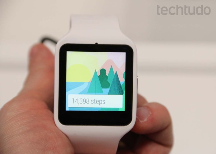 SmartWatch 3 da Sony vem com Android e GPS, mas peca no design (Foto: Fabricio Vitorino/ TechTudo) SmartWatch 3 da Sony vem com Android e GPS, mas peca no design (Foto: Fabricio Vitorino/ TechTudo)