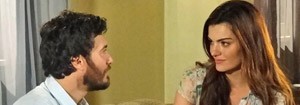 Elisa surpreende Rodrigo devolvendo o livro 
que ele ganhou da mãe adotiva na infância (divulgação)
