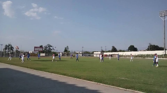 Equipes se enfrentaram na tarde desta quinta-feira, no Suzanão (Foto: Reprodução/Facebook)