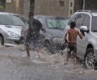 Chuva alaga vias no Rio e chega a fechar aeroporto (Gustavo Serebrenick/Brazil Photo Press/Estadão Conteúdo)