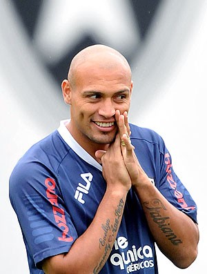 Edno no treino do Botafogo (Foto: Agência Photocâmera)