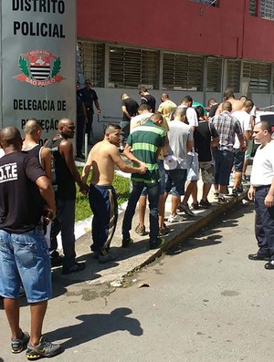 Após morte a 33 km do Pacaembu, secretaria cobra identificação nos estádios