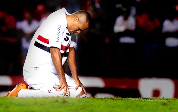 Luis fabiano são paulo  (Foto: Marcos Ribolli / Globoesporte.com)