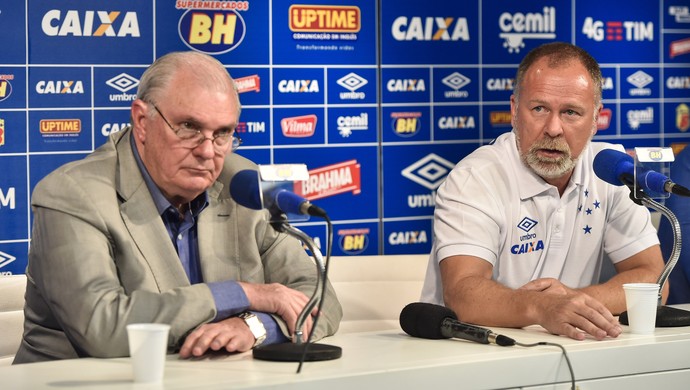 Gilvan de Pinho Tavares; Mano Menezes; Cruzeiro (Foto: Pedro Vilela/Light Press)