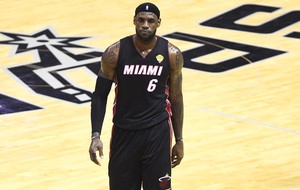 LeBron James final NBA Miami x San Antonio jogo 5 (Foto: EFE)