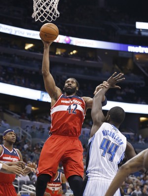 Nenê Hilário Washington Wizards (Foto: AP)
