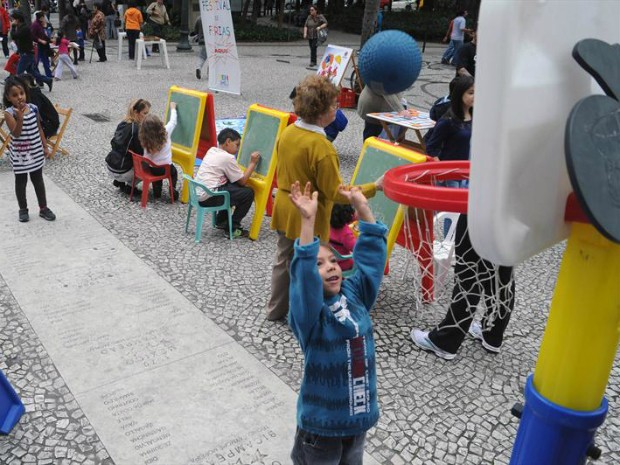Festival de Férias de Inverno, em Curitiba, tem o tema 'Nos tempos da vovó'  (Foto: Everson Bressan / SMCS)