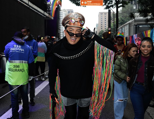 Diego Campagnolli na Parada do Orgulho LGBT+ (Foto: Eduardo Martins/AgNews)