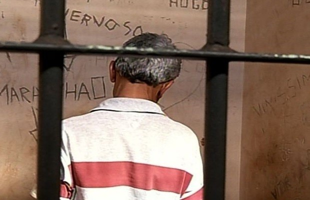 Idoso é preso suspeito de abusar de menina de 13 anos, em Rio Verde, Goiás (Foto: Reprodução/TV Anhanguera)
