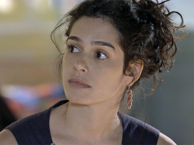 Taís é direta com Pedro e dá uma dura nele (Foto: TV Globo) Taís é direta com Pedro e dá uma dura nele (Foto: TV Globo)