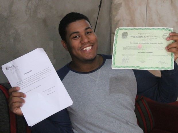 Estudante gaúcho é aceito em universidade de Portugal (Foto: Joyce Heurich/G1)