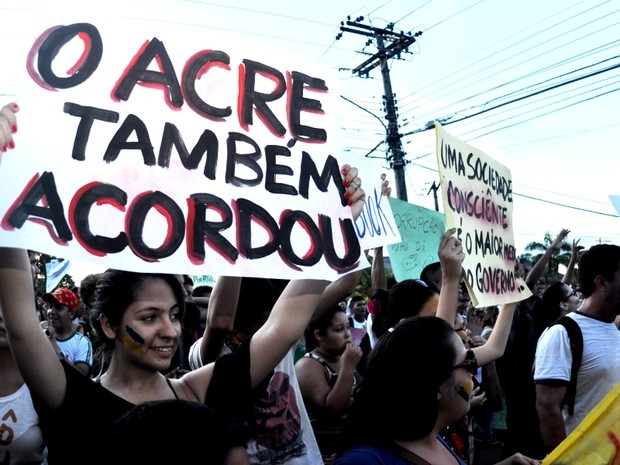 Manifestação Acre (Foto: Eduardo Duarte/G1)