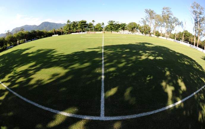 Gramado do campo 1 do Ninho do Urubu Flamengo (Foto: Alexandre Vidal / Flaimagem)