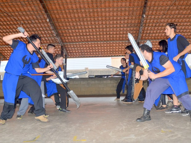 Treino de swordplay do grupo Falkisgate em Piracicaba (Foto: Carol Giantomaso/G1) Treino de swordplay do grupo Falkisgate em Piracicaba (Foto: Carol Giantomaso/G1)