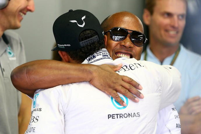 Pai de Lewis Hamilton acredita que título pode ser conquistado na "metade da temporada" (Foto: Getty Images) Pai de Lewis Hamilton acredita que título pode ser conquistado na "metade da temporada" (Foto: Getty Images)