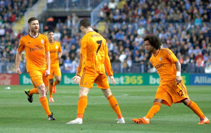 Cristiano Ronaldo comemoração gol Real Madrid jogo Malaga (Foto: Reuters)