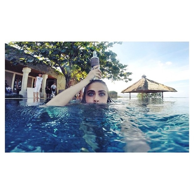 Cara Delevingne em Bali, na Indonésia (Foto: Instagram/ Reprodução) Cara Delevingne em Bali, na Indonésia (Foto: Instagram/ Reprodução)