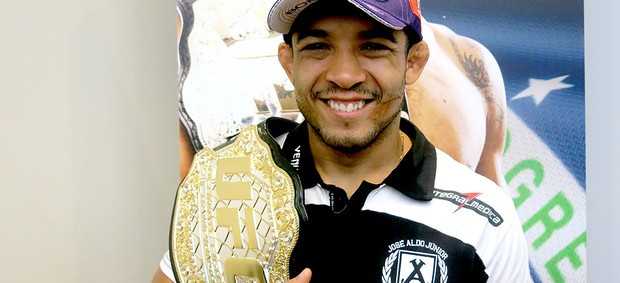 José Aldo cinturão UFC  (Foto: Adriano Albuquerque)