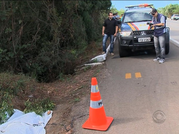 Acidente ocorreu na BR-392, em São Sepé (RS) (Foto: Reprodução/RBS TV)