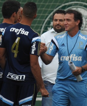 Rodada começa boa: Palmeiras pode voltar à zona de classificação; simule