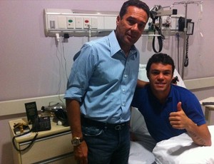 kleber grêmio gladiador cirurgia hospital tornozelo luxemburgo (Foto: Divulgação)