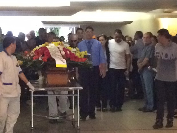 Priscila foi enterrada no Memorial do Carmo (Foto: Matheus Rodrigues/G1)