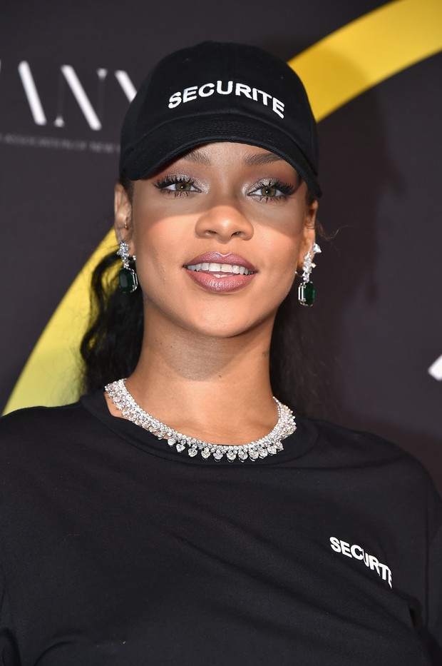 Rihanna em premiação em Nova York, nos Estados Unidos (Foto: Theo Wargo/ Getty Images/ AFP)