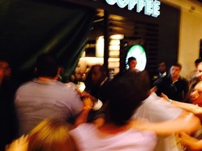 Grupo Inicia Rolezinho Cantando Rap Da Felicidade Em Shopping Do Rj Rio De Janeiro G1