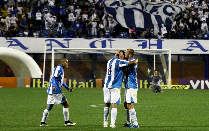Gol de Emerson  (Foto: Jamira Furlani/Avaí FC)