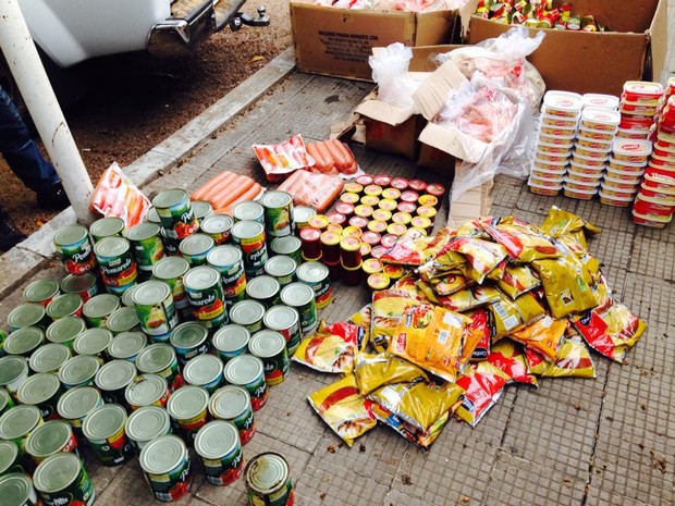 G1 Polícia Apreende Alimentos Vencidos Em Mercado De Aceguá Rs Notícias Em Rio Grande Do Sul 