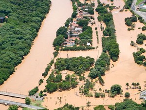 Enchente no Rio Piracicaba em janeiro de 2011 (Foto: Christiano Diehl Neto/Acervo pessoal)