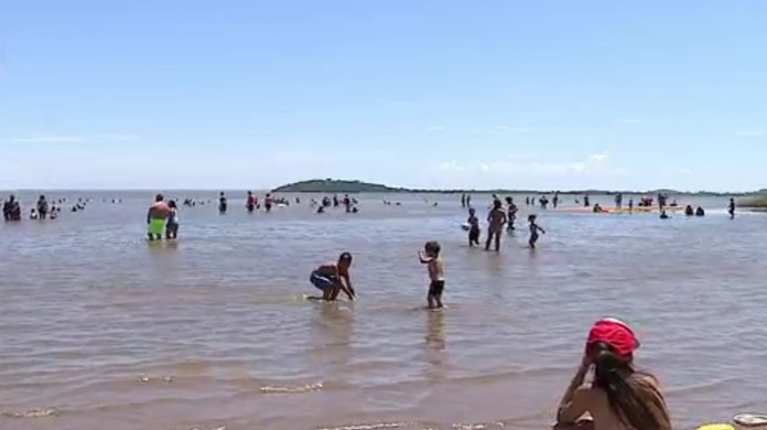 Praias do extremo-sul de Porto Alegre estão próprias para banho