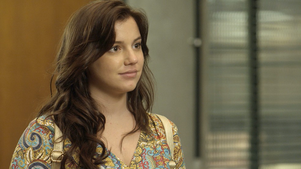 Marina provoca Tiago (Foto: TV Globo)