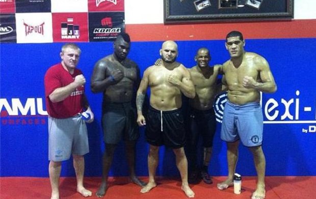 ultimas noticias de hector lombard Antonio_pezao_10--9-12
