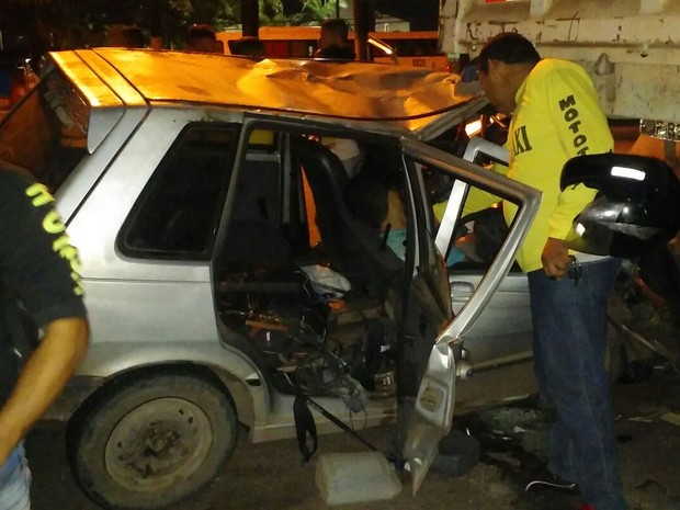 G1 Acidente Entre Carro E Caminhão Deixa Dois Mortos Na Br 316