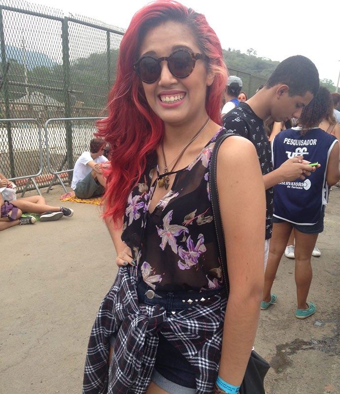 Agora ruiva, Vanessa conta que já teve cabelos de todas as cores e veio ao Rock in Rio para ver Rihanna (Foto: Gshow)