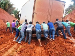 No Amapá, mais de 60% das estradas federais são de terra e lama | Amapá | G1