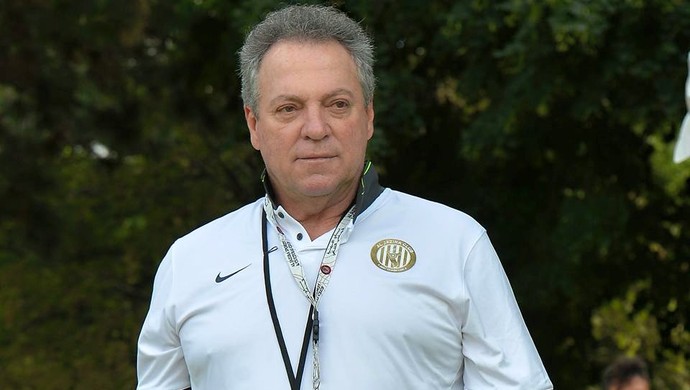 Abel Braga Al Jazira (Foto: Facebook Al Jazira) Abel Braga Al Jazira (Foto: Facebook Al Jazira)
