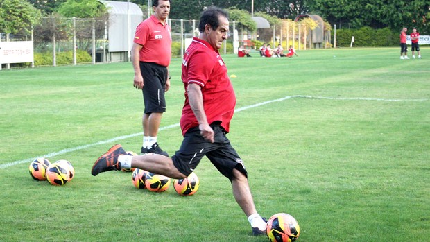 Muricy Ramalho Treino São Paulo (Foto: Marcos Ribolli)