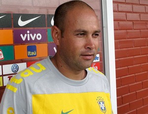 Rogério Maia, preparador de goleiros da seleção sub 20 (Foto: Márcio Iannaca / GLOBOESPORTE.COM)