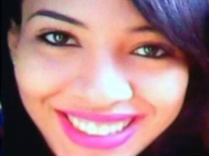 Estudante de pedagogia Vitória Maria Velozo Cassimiro é morta na porta de casa em Luziânia, Goiás (Foto: Reprodução/ TV Anhanguera)