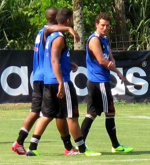 Elano treino Flamengo (Foto: Thales Soares) Elano treino Flamengo (Foto: Thales Soares)