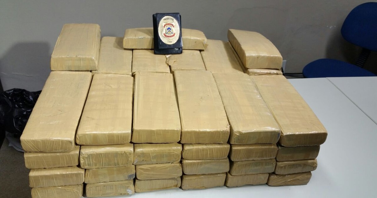 Agentes montam cerco e apreendem 50kg de maconha na TO-164 - Globo.com