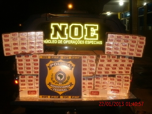 Cigarro apreendido no Piauí estava escondido no compartimento do motor do ônibus (Foto: PRF-PI)