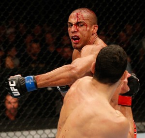 UFC Sacramento Danny Castillo x Edson Barboza (Foto: Getty Images) UFC Sacramento Danny Castillo x Edson Barboza (Foto: Getty Images)