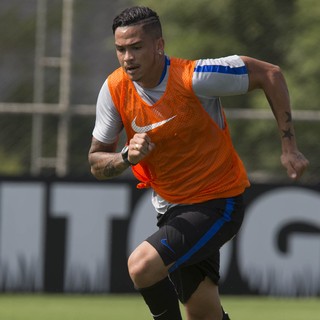 Volta de Luciano faz Tite ter quatro opções para vaga de centroavante