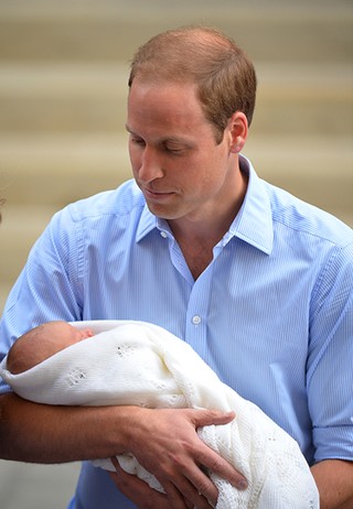 Kate Middleton deixa a maternidade GALERIA (Foto: Agência AFP)